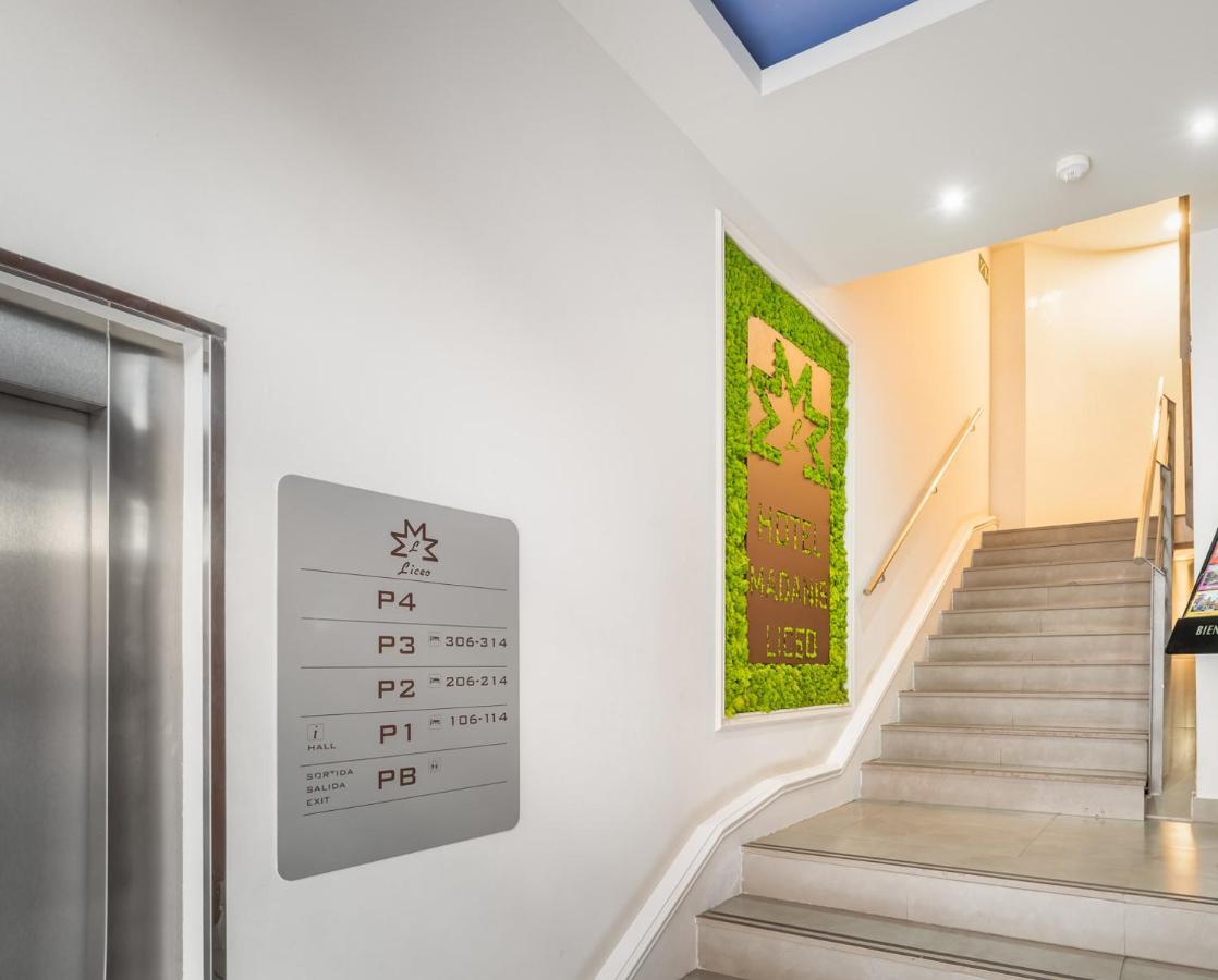 Hotel Madanis Liceo L'Hospitalet de Llobregat Bagian luar foto